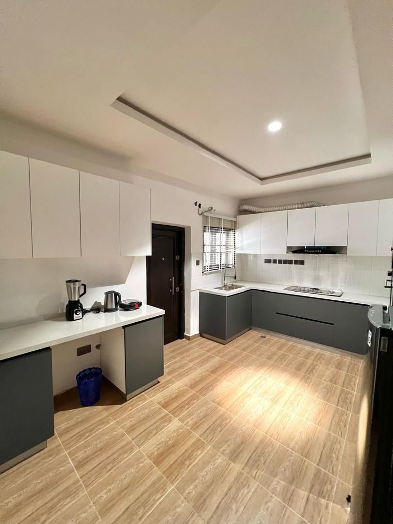 3 BEDROOM APARTMENT