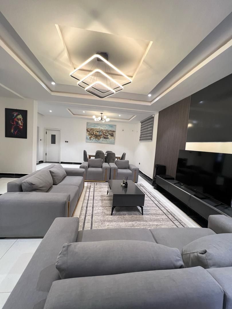 3 BEDROOM APARTMENT