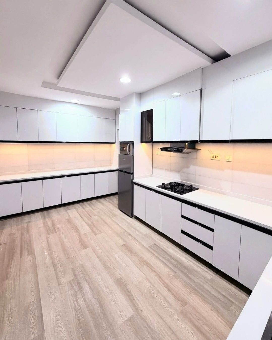 3 BEDROOM APARTMENT