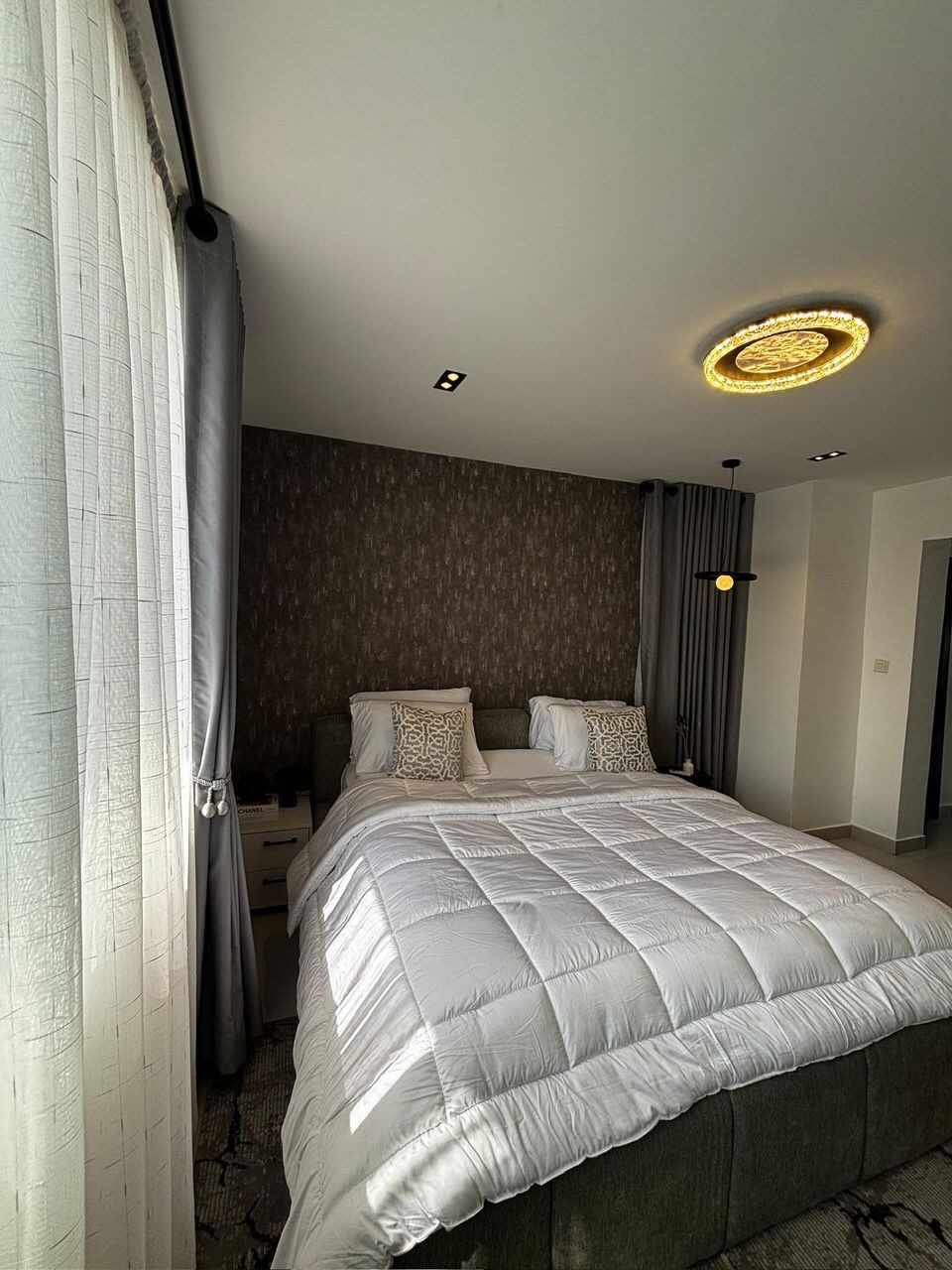 2 Bedroom Apartment with Cinematic Room