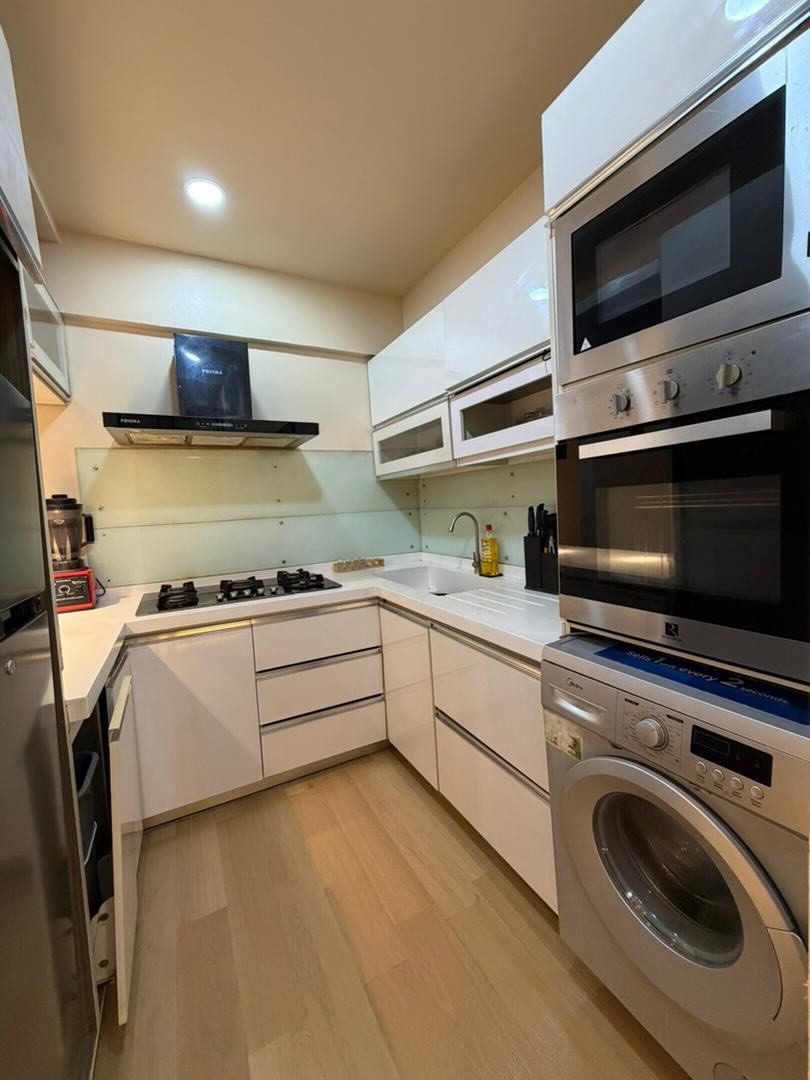 New 1 Bedroom Apartment
