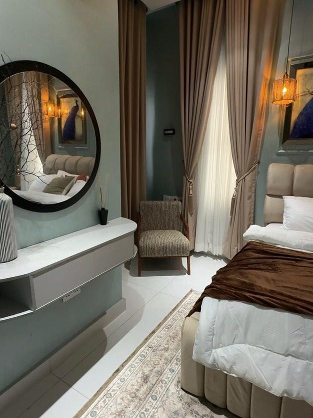 Cozy 2 Bedroom Apartment