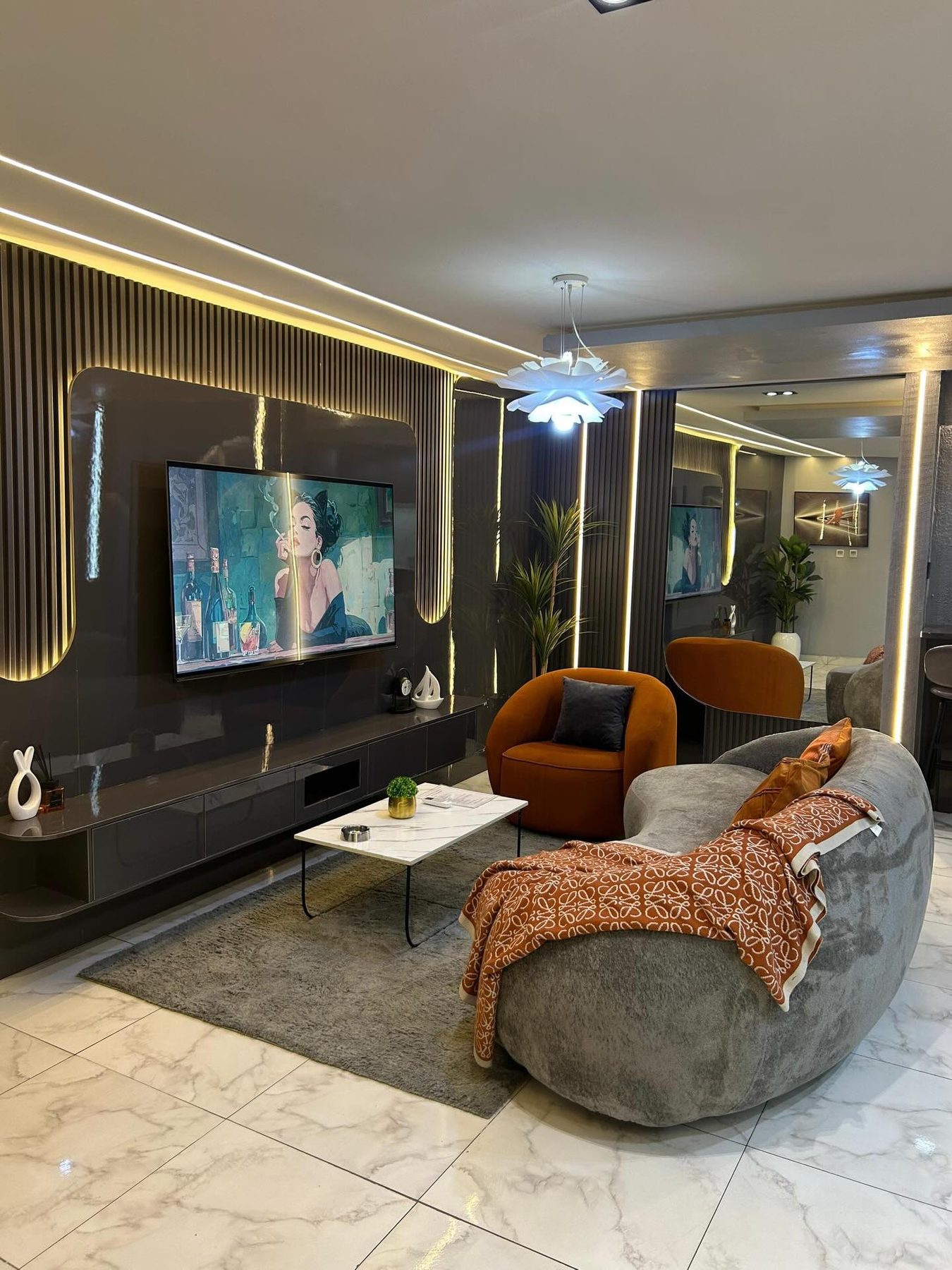 COZY 1 BEDROOM APARTMENT - 4 UNITS