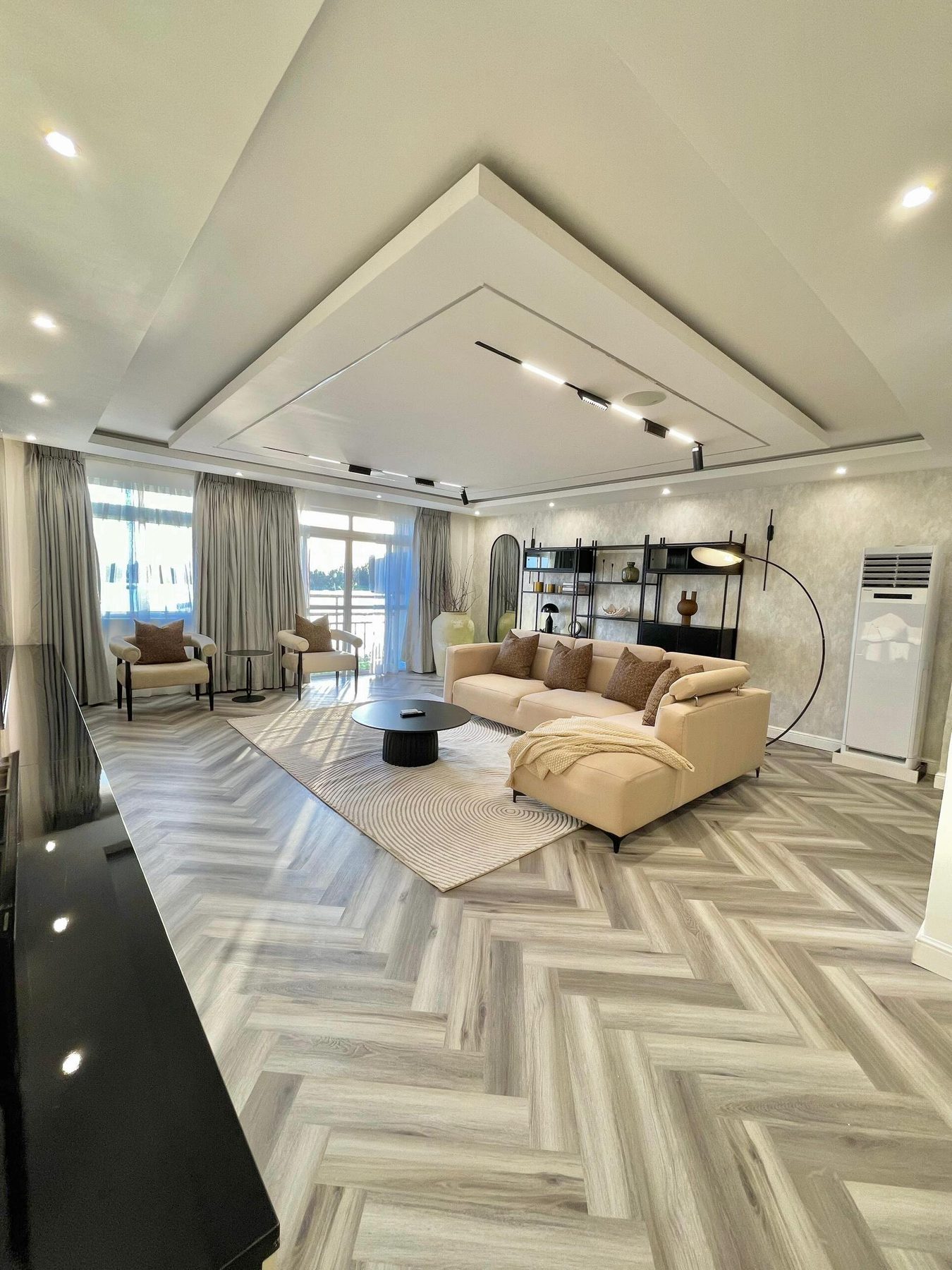 2 BEDROOM WATERFRONT SMART HOME