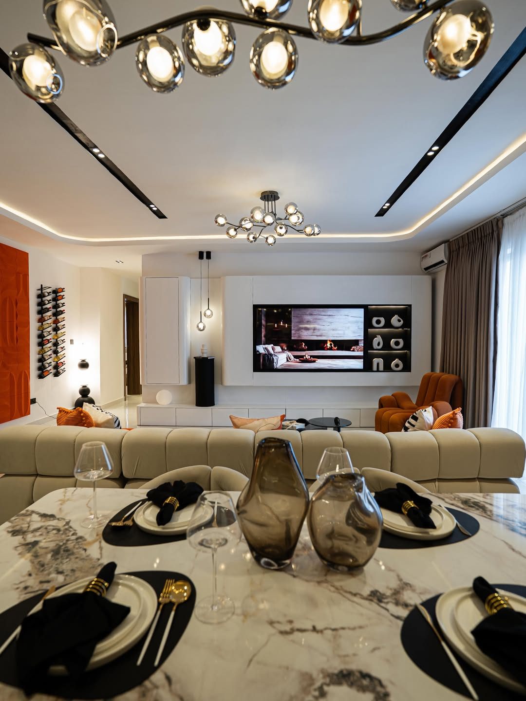 LUXURY 2 BEDROOM APARTMENT WITH GYM